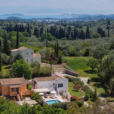 Tulip House Pool In Corfu * Pouládes
